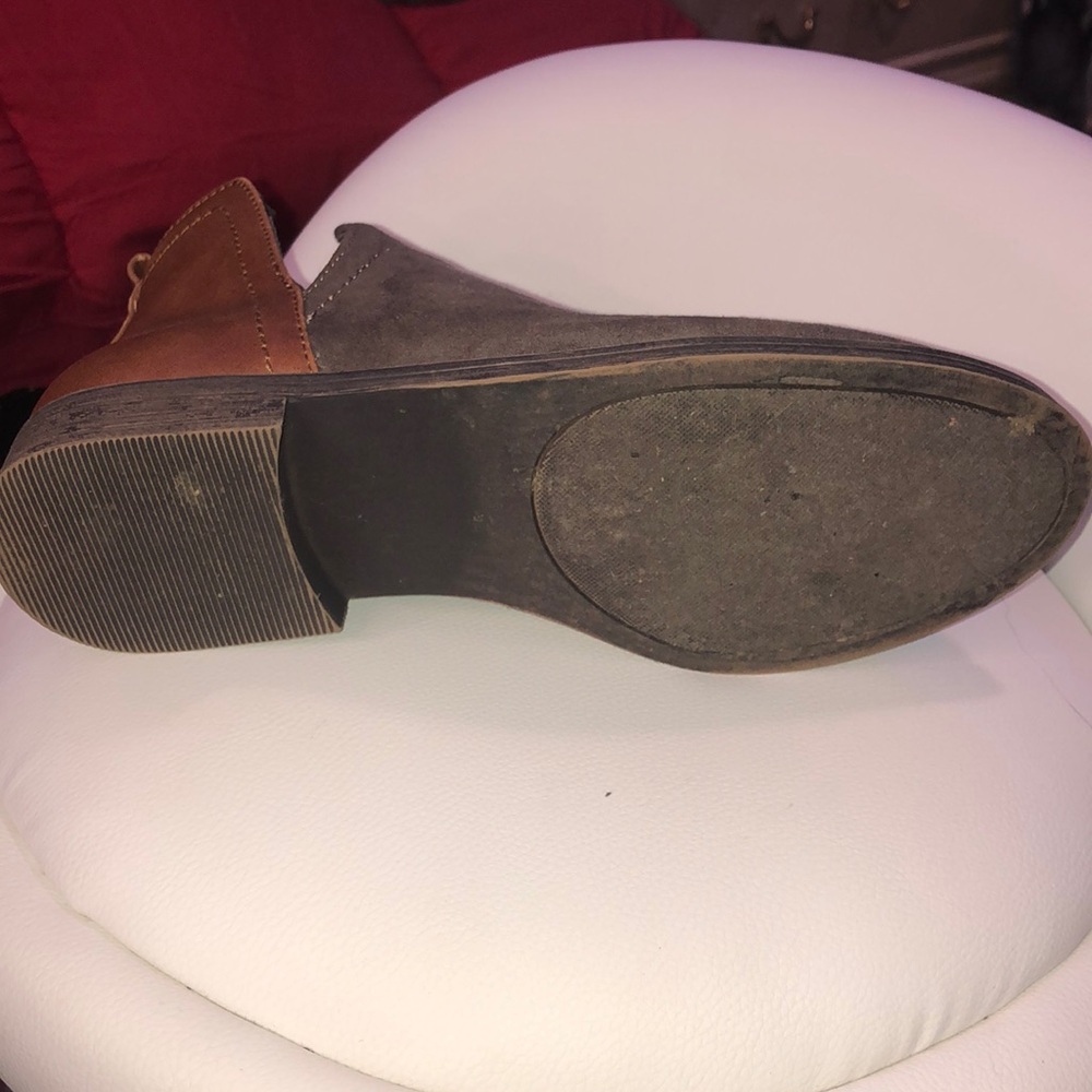 Chelsea Boot - Picture 7 of 10